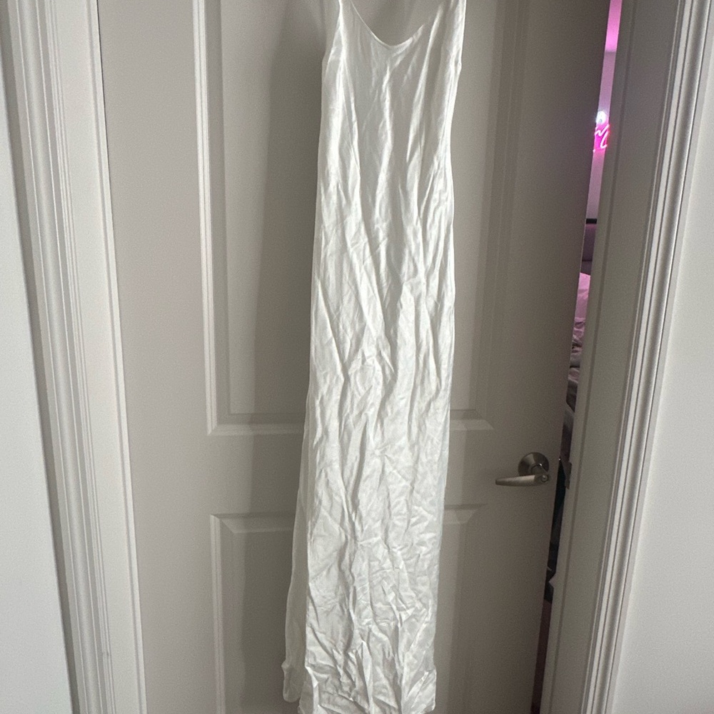 Elegant White Maxi Dress